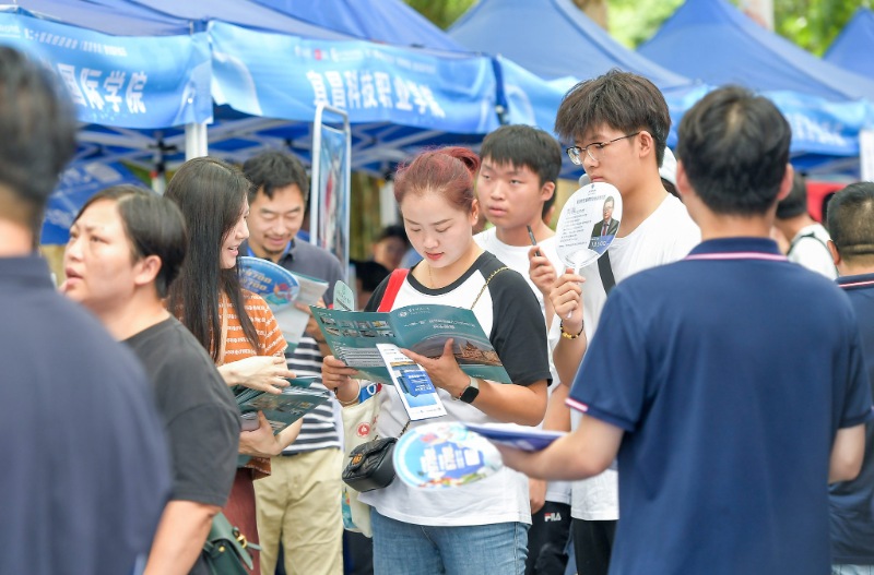 Du học Trung Quốc vừa học vừa làm 18 du hoc trung quoc vua hoc vua lam 3
